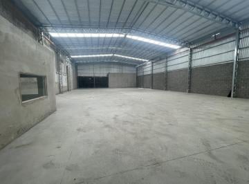 Bodega-Galpón · 766m² · 3 Ambientes · Galpón en Sarmiento