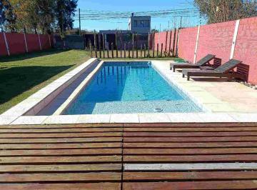 Quinta vacacional · 90m² · 1 Dormitorio · 3 Cocheras · Venta Quinta Quincho Pileta 545 m Derqui Pilar