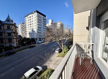 Departamento · 42m² · 2 Ambientes · Departamento 2 Ambientes a La Calle con Balcón. Loma de Colón. Stella Maris. Venta