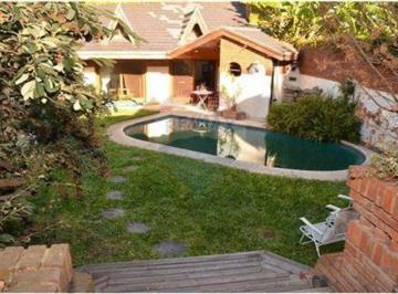 Casa · 750m² · 11 Ambientes · 4 Cocheras · Casa Venta Belgrano R con Pileta Jardin y Cochera