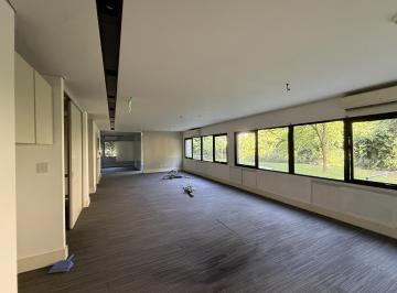 Oficina comercial · 196m² · 9 Ambientes · 4 Cocheras · Oficina en Venta en Lomas de San Isidro con Cocheras