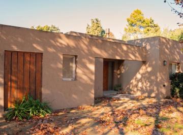 Casa · 167m² · 5 Ambientes · 3 Cocheras · Casa en Venta/alquiler B Cerrado Sausalito Pilar 3 Dorm Apto Credito