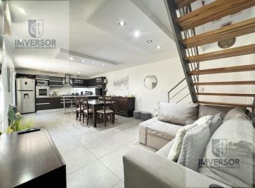 PH · 90m² · 5 Ambientes · Casa de 3 Dorm. en Rosario Centro