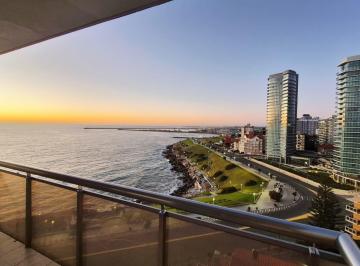 Departamento · 230m² · 4 Ambientes · 1 Cochera · Venta Departamento Semipiso 4 Ambientes con Dependencia en Mar del Plata Frente Al Mar