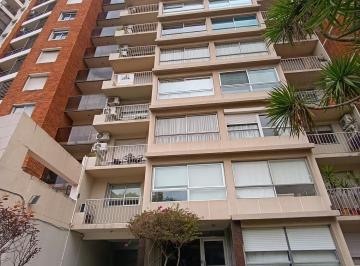 Departamento · 79m² · 4 Ambientes · 1 Cochera · Apartamento Punta Carretas, 3 Dorm. y Garage!