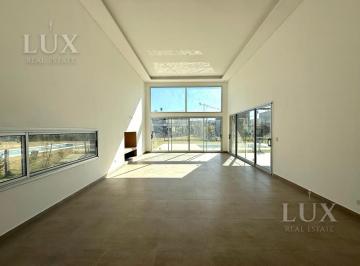 Casa · 328m² · 5 Ambientes · 3 Cocheras · Casa en Venta Araucarias Puertos del Lago