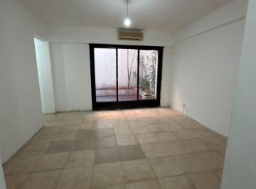 Departamento · 60m² · 3 Ambientes · Departamento 3 Ambientes con Patio a Reciclar Balvanera