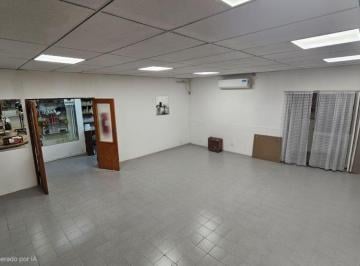 Local comercial de 4 ambientes, Neuquén · Local Comercial Excelente Ubicación
