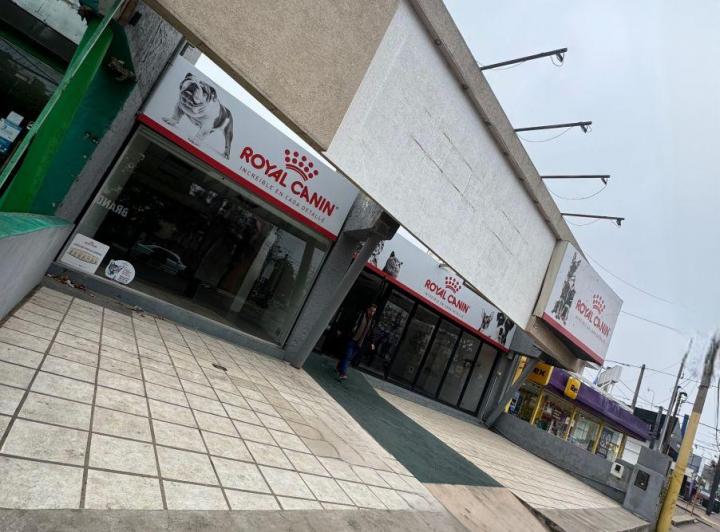 Local comercial · 594m² · 1 Ambiente
