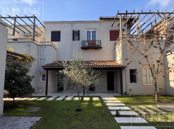 Departamento · 43m² · 2 Ambientes · 1 Cochera · Departamento en Venta en El Condominio La Toscana