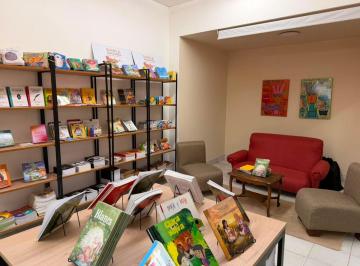 Local comercial · 79m² · Venta Local Retiro en Galeria con Subsuelo
