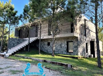 Casa de 5 ambientes, Costa Esmeralda · Venta Casa Estilo Hormigón Visto - Costa Esmeralda a Pasos del Mar