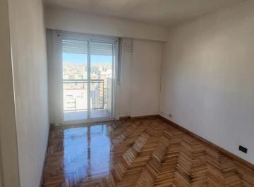 Departamento de 2 ambientes, Almagro · Hermoso Departamento 2 Ambientes Al Frente con Balcón - Apto Profesional