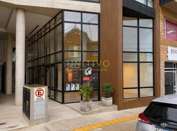 Local comercial · 140m² · Local - Centro