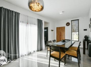Casa · 125m² · 4 Ambientes · Casa 2 Dorm. con Pileta - Tierra de Sueños 3 - Roldan | Venta