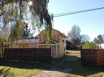 Casa · 80m² · 4 Ambientes · 3 Cocheras · Oportunidad Casa en Venta Lote Propio! Pilar Permuta