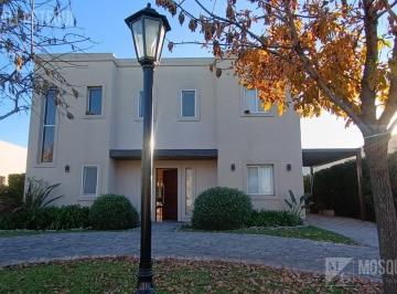 Casa · 125m² · 4 Ambientes · Venta Casa en San Eduardo Pilar del Este