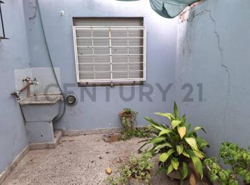 PH · 35m² · 2 Ambientes · 25 Entre 70 y 71. La Plata. PH de 1 Dormitorio en Venta