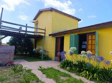 Casa · 69m² · 3 Ambientes · 1 Cochera · Venta Casa 3 Ambientes San Eduardo del Mar
