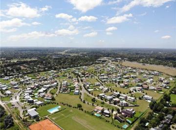 Terreno · 600m² · Lote Central en Venta en Ayres Plaza