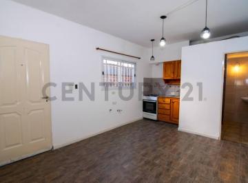 PH · 60m² · 2 Ambientes · Venta PH en Bloque Villa Luzuriaga - Acepta Permuta