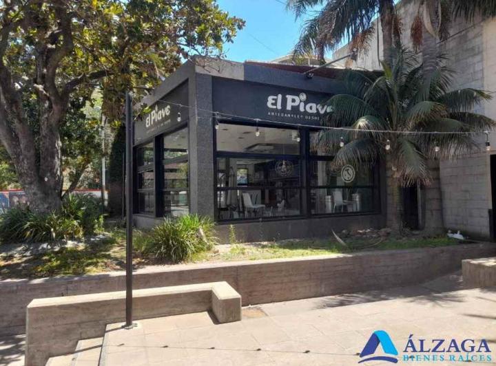 Local comercial · 650m² · 6 Ambientes