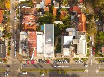 Local comercial · 450m² · Local Comercial con Vivienda Sobre Av Constitucion