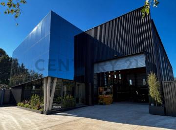 Bodega-Galpón · 900m² · Destacado Alquiler de Galpon
