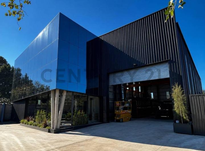 Bodega-Galpón · 900m²