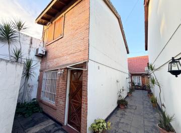 Casa · 65m² · 3 Ambientes · Venta Duplex 3 Ambientes en Ramos Mejia