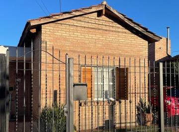 Casa de 7 ambientes, Córdoba · Casa de 260 m² con 3 Dorm. en Venta en Los Boulevares