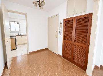 PH de 3 ambientes, Villa Devoto · 3 Amb Balcon y Terraza 1 Er Piso por Escalera