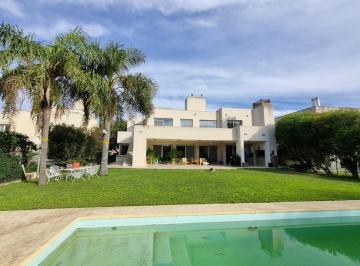 Casa · 400m² · 9 Ambientes · 4 Cocheras · Exclusiva Propiedad en Venta en Country Ayres del Sur
