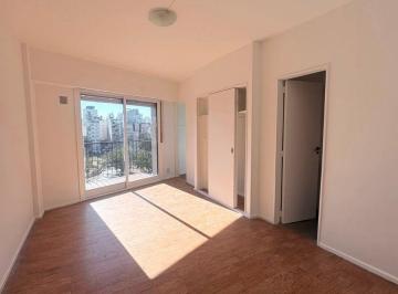Departamento de 1 ambiente, Balvanera · Hermoso Monoambiente Al Frente - Balcon