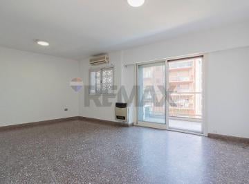Departamento · 79m² · 4 Ambientes · 1 Cochera · Departamento 3 Amb + Dep con Balcon en Caballito