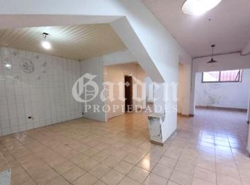 PH de 1 ambiente, General San Martín · PH Divisible de 69 m² *a Refaccionar* en Planta Baja. a m. de Av Balbin (Ruta 8). Pos. Inmediata