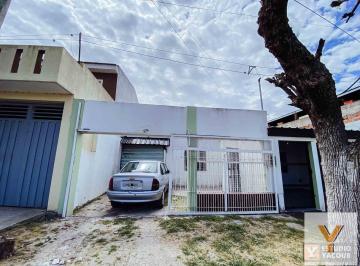 Casa · 140m² · 4 Ambientes · 2 Cocheras · Casa en Venta - 3 Dorm. 1 Baño - Cochera - 400 m² - Melchor Romero, La Plata