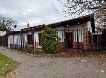 Casa en Alquiler de 4 ambientes  · Casa de 4 Amb en Alquiler
