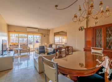 Departamento · 90m² · 3 Ambientes · 1 Cochera · Semipiso a Refaccionar - Venta - 3 Ambientes con Dependencia - Belgrano R