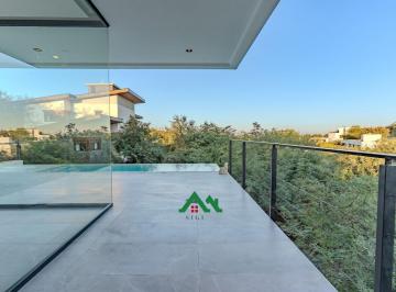 Casa · 700m² · 8 Ambientes · 3 Cocheras · Casa de Categoría a Estrenar en Venta | La Pankana – Zona Intercountry