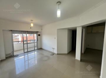 Departamento · 70m² · 3 Ambientes · Excelente 3 Ambientes con Balcón - Expensas, Tsg y Aysa Incluido en El Precio Final!
