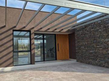 Casa de 6 ambientes, Carrodilla · Venta Excelente Casa a Estrenar en Barrio "Lar de Terrada"