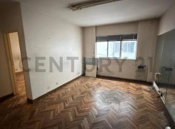 Departamento · 49m² · 3 Ambientes · 3 Ambientes a Reciclar en Retiro | 49 m² | Gran Potencial de Revalorización