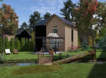 Casa · 74m² · 3 Ambientes · 1 Cochera · Casa en Venta en Villaverde, San Carlos de Bariloche - Financiada