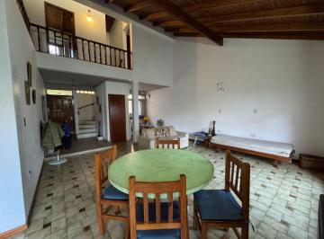 Casa de 5 ambientes, La Plata · Casa en Venta: 42 E/ 13 y 14