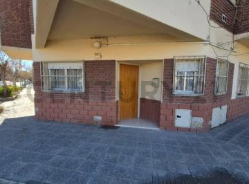 Casa · 126m² · 3 Dormitorios · Venta Casa 3 Dorm. y Cochera. Oportunidad de Inversión
