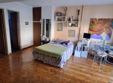 Departamento de 1 ambiente, Balvanera · 1 Ambiente Al Frente con Gran Balcón Terraza y Lavadero Independiente