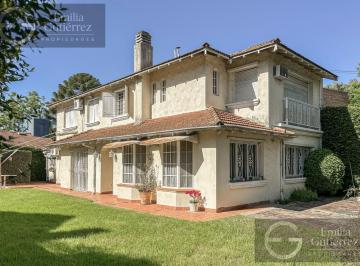 Casa · 270m² · 5 Ambientes · 4 Cocheras · Casa en Las Lomas de San Isidro