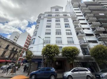 Departamento de 4 ambientes, Avellaneda · Departamento de 3 Ambientes con Dependencia - Alsina Al 100