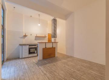 Departamento · 40m² · 2 Ambientes · Venta. Dos Ambientes Refaccionado a Nuevo con Patio en Almagro
